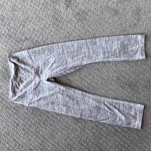 Lululemon 7/8 legging size 6